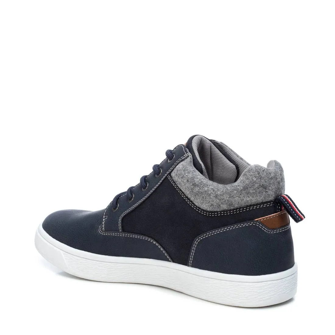ZAPATILLA DE HOMBRE XTI 04419102