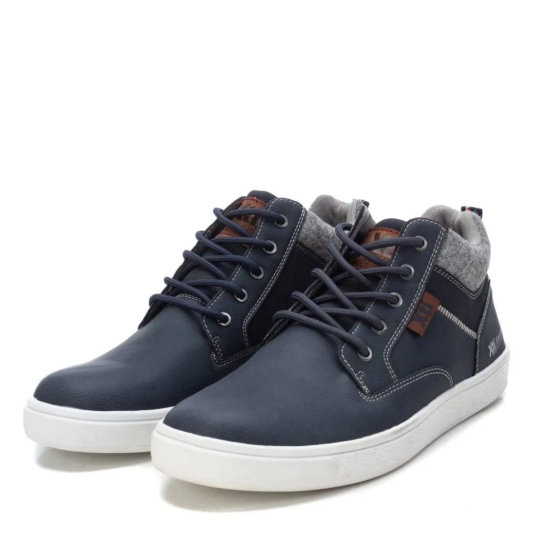 ZAPATILLA DE HOMBRE XTI 04419102