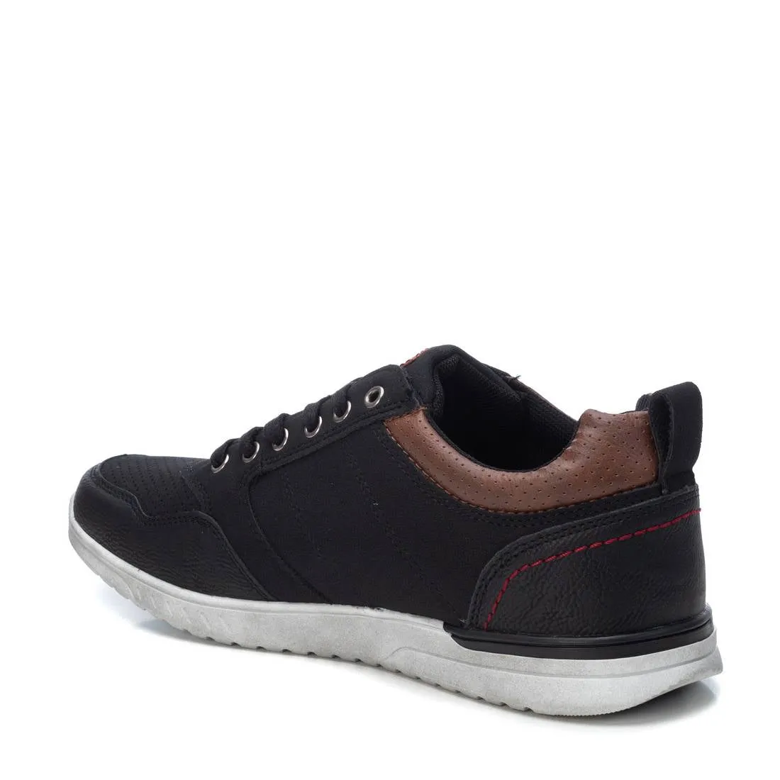 ZAPATILLA DE HOMBRE XTI 04425804