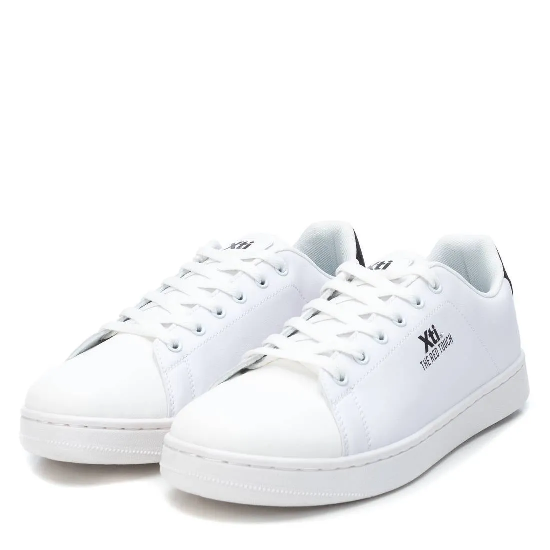 ZAPATILLA DE HOMBRE XTI BASIC 03556902