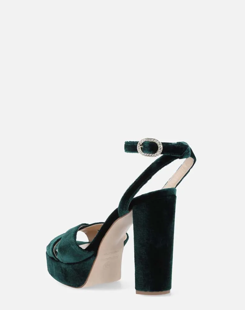 Zapatilla en terciopelo con pala cruzada para mujer