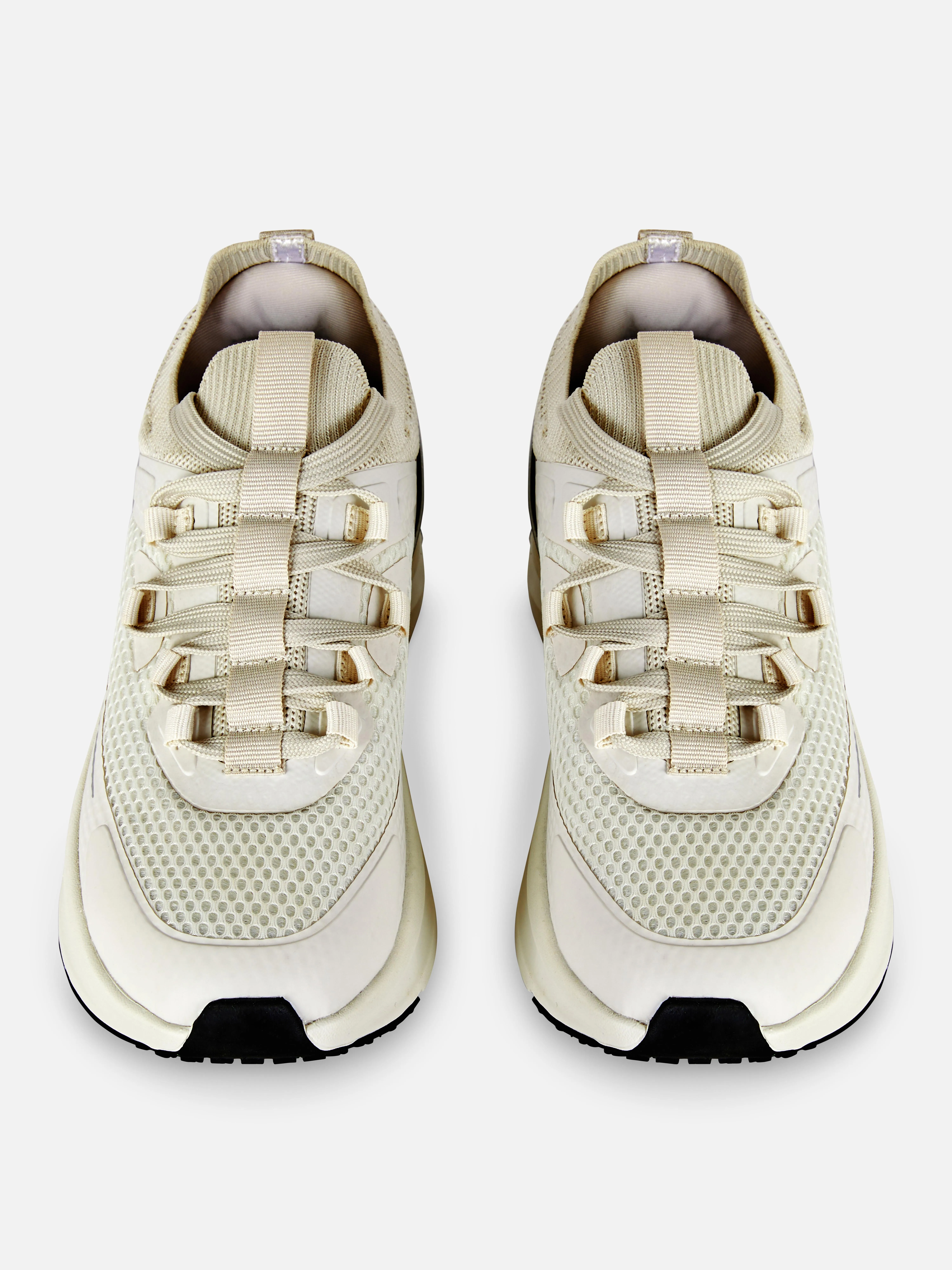 Zapatillas deportivas con malla