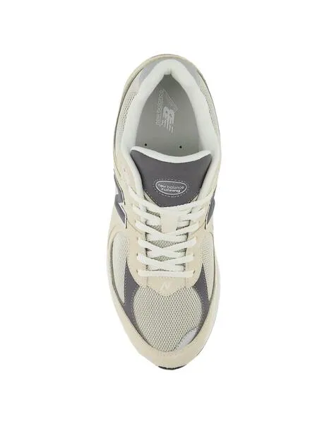 Zapatillas new balance m2002 rfa beige gris unisex.
