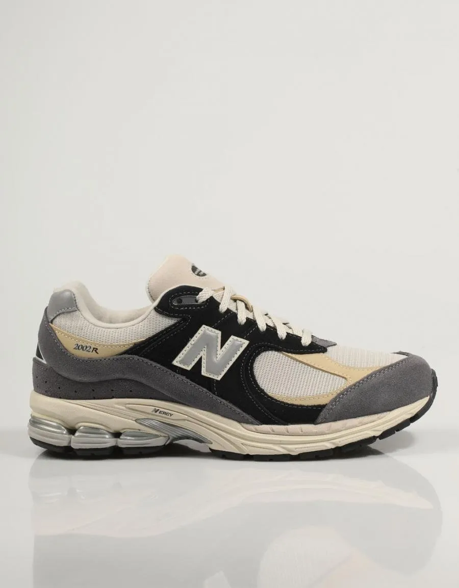 ZAPATILLAS NEW BALANCE M2002 RSHNAVY/BEIGE 83444