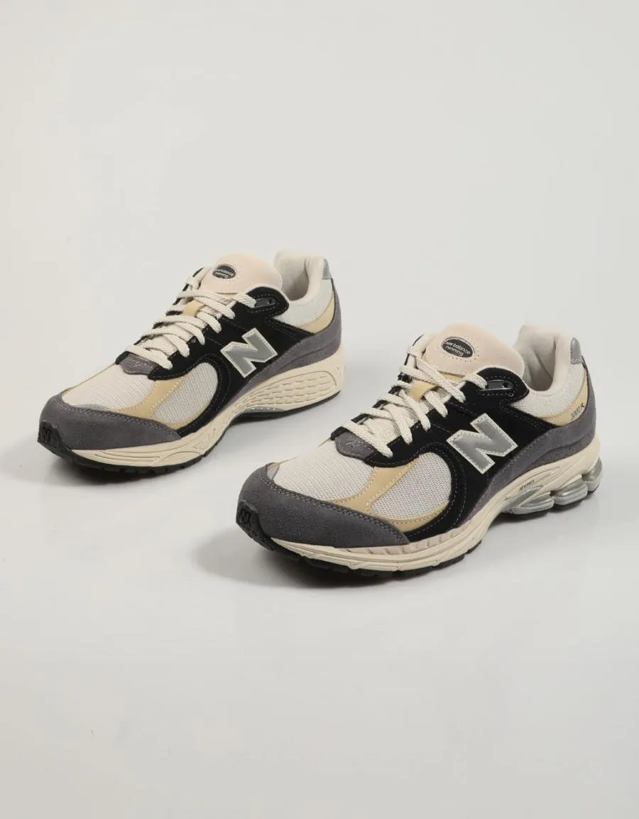  ZAPATILLAS NEW BALANCE M2002 RSHNAVY/BEIGE 83444