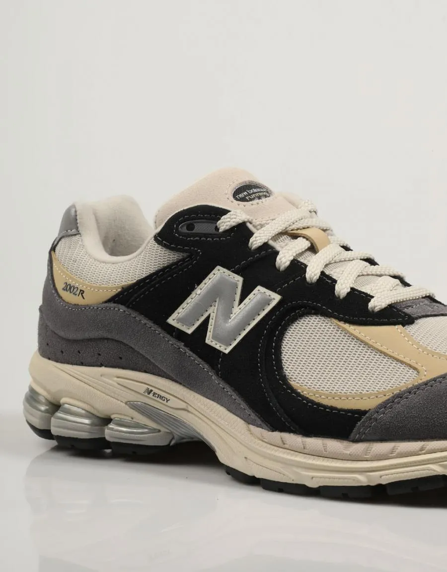  ZAPATILLAS NEW BALANCE M2002 RSHNAVY/BEIGE 83444