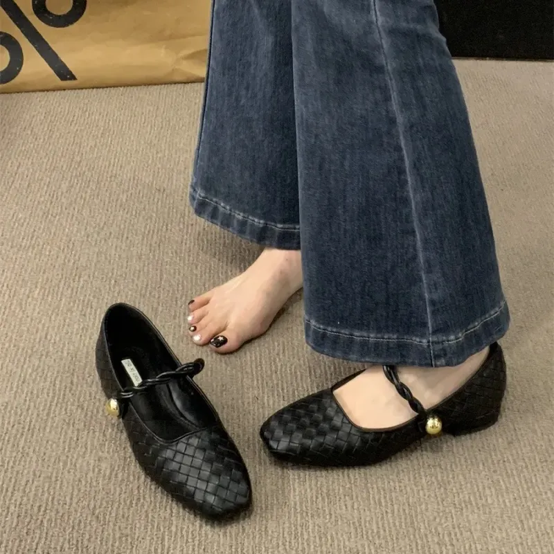 Zapatos franceses mary jane zapatos para mujeres primavera y otoño 2024 bombas nuevas con pisos cuadrados de tacón bajo temperam